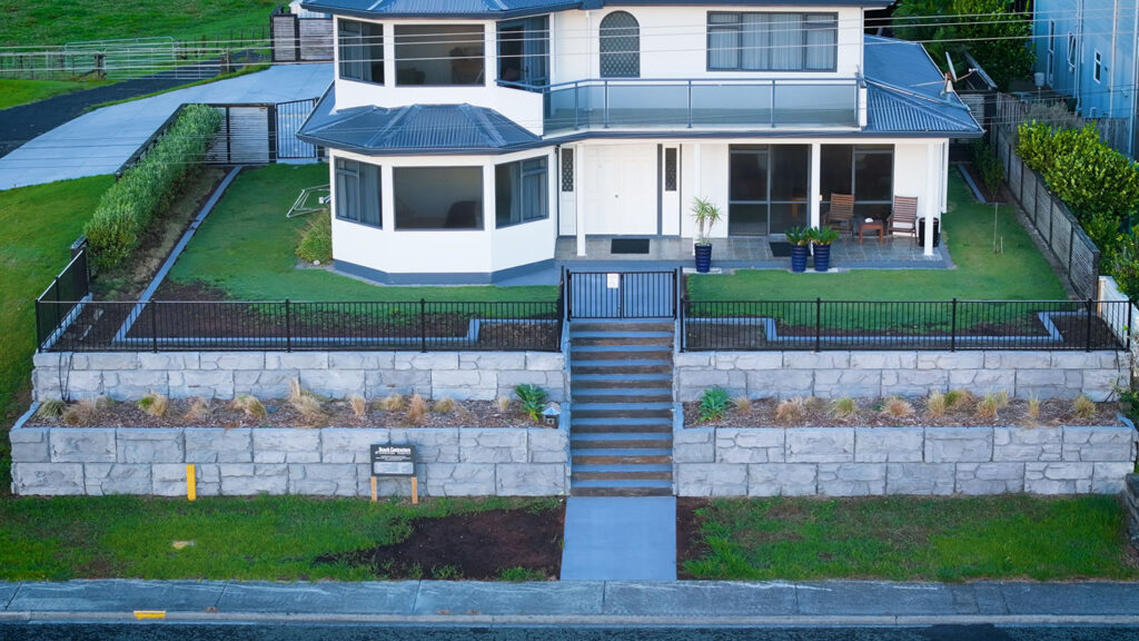 Waihi Beach Front – MagnumStone™ Gravity Wall