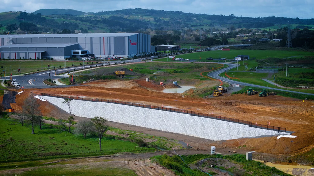 Drury South Crossing Development – MagnumStone™ MSE Wall